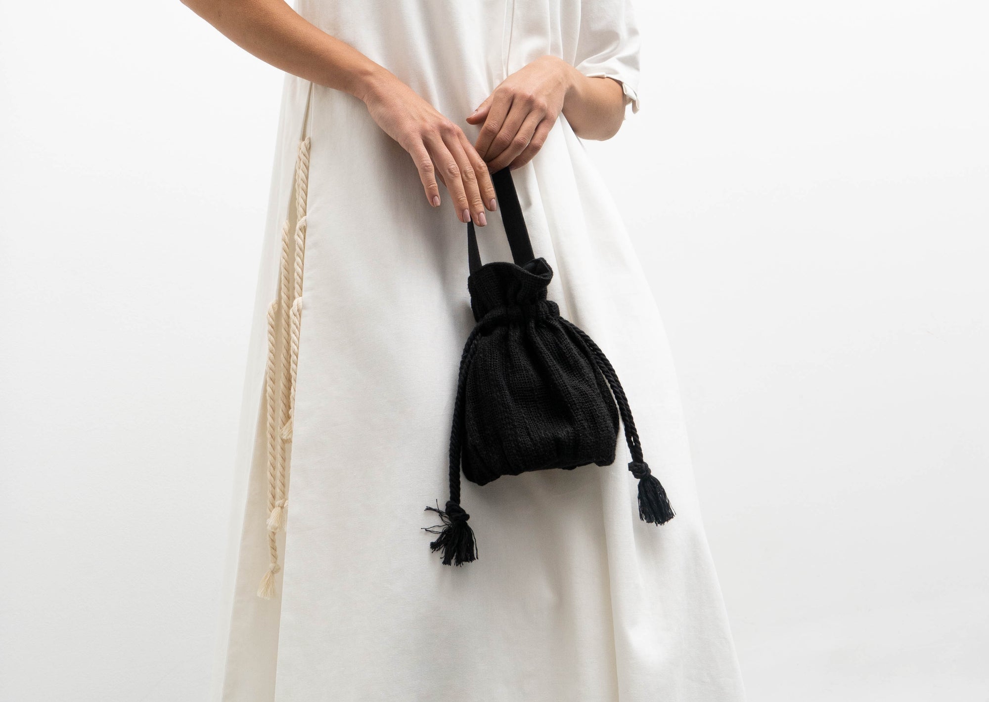 Black knitted drawstring bag - Small