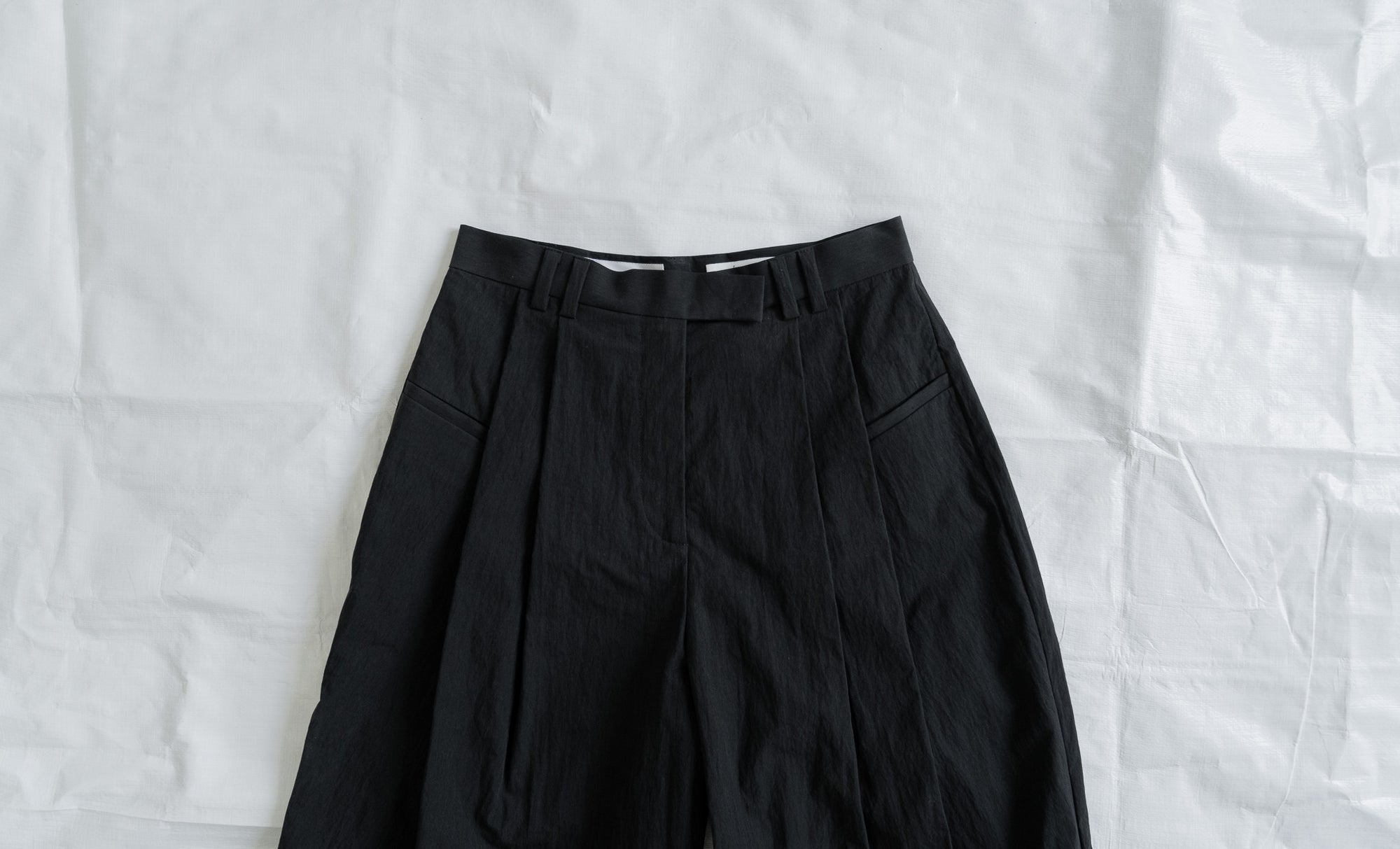 Barrel trousers