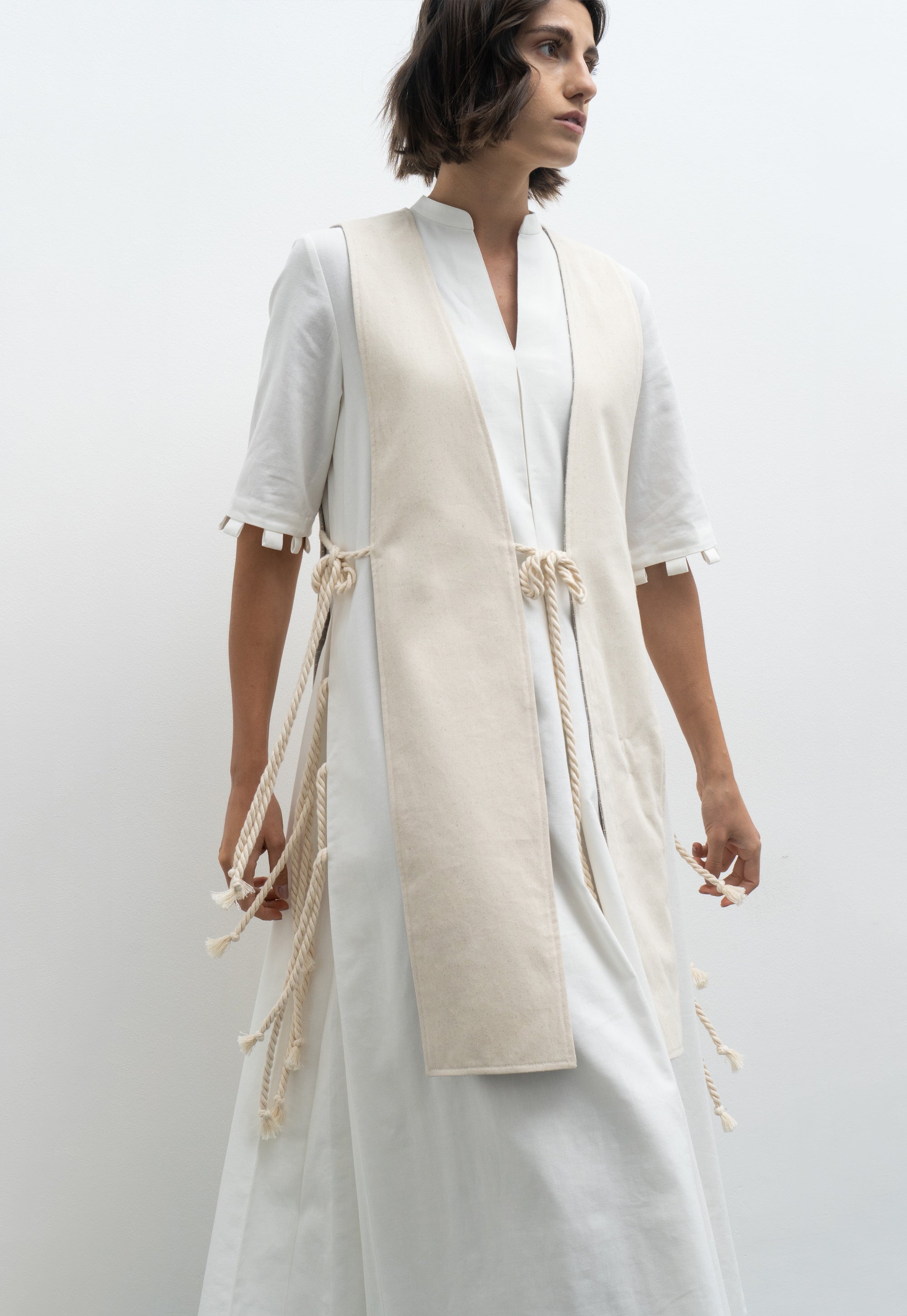 Off white removable sleeve linen dress & reversible vest