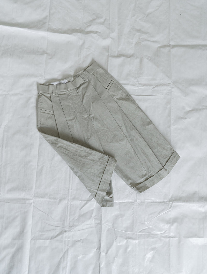 Barrel bermuda shorts